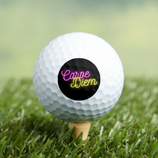 Balles De Golf Neon Carpe Diem Word Art (T-shirt Insitu)