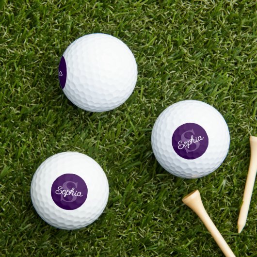 Balles De Golf Nom du script de monogramme violet Dames (Herbe in situ)