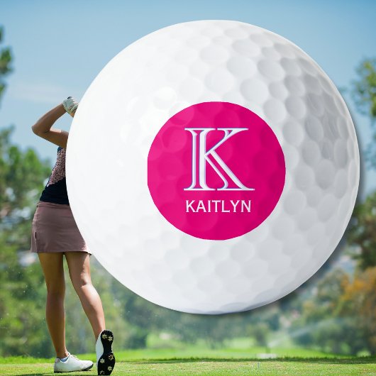Balles De Golf Nom monogramme féminin rose chaud à 3 couches
