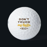 Balles De Golf Novelty Drôle Guy's Golf Ball Initials Ne Touchez<br><div class="desc">Ballons de golf humour de type de nouveauté drôle avec des initiales personnalisées et la citation "ne touchez pas mes boules" - qui est une pièce toujours humoristique sur les mots plaisanterie sportive, ou sur tendance avec coronavirus ère de la distance sociale règlement golf. Un grand cadeau pour papa si...</div>