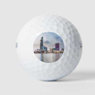 Balles De Golf Saigon (Ho-Chi-Minh-Stadt) Skyline bei Sonnenunter