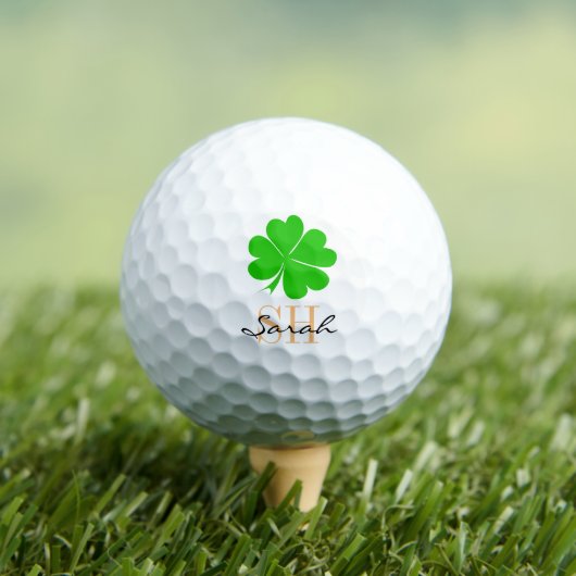 Balles De Golf Shamrock & Lucky Clover feuille monogrammed / Irla (T-shirt Insitu)