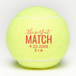 Balles De Tennis Mariage personnalisé Parfait Correspondance rouge<br><div class="desc">Le Parfait Match Red Custom Printed Personnalisé Tennis Ball Mariage ou Fête des mariées Favors avec élégant design texte avec écriture calligraphie et grandes polices sans-serif et espace pour les initiales du couple et la date du mariage. Affiché en bleu marine, mais toutes les couleurs peuvent être changées à l'aide...</div>