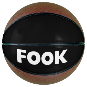 Ballon De Basket Blancs sur basket noir