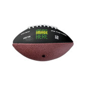 BALLON DE FOOT MODÈLE DE TEXTE D'IMAGE NOIRE SIMPLE ET MODERNE (Tourné à 270°)