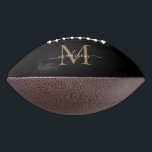 Ballon De Foot Monogramme noir tendance Monogramme féminin<br><div class="desc">Monogramme d'or noir tendance Girly Feminine Script Football</div>