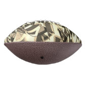 Ballon De Foot Raies beiges sur image brune avec bruine (Tourné à 270°)