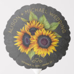 Ballon Gonflable Elégant Sunflowers Mariage Gold Script Chalkboard<br><div class="desc">Bouquet de fleurs de soleil jaune et orange clair ballon de décoration mariage avec votre texte personnalisé sur un arrière - plan de tableau noir gris foncé.             Personnalisez-le avec les noms de mariée et de mariée et votre date de mariage !</div>