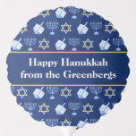 Ballon Gonflable Hanoukka Dreidel Menorah Motif Blue Custom Party<br><div class="desc">Beau ballon de fête Hanoukka en bleu avec un motif cool de la star du judaïsme,  rêvé pour les jeux de Chanukah amusants,  et la menorah juive pour les vacances. Customisez ce cadeau avec votre nom.</div>