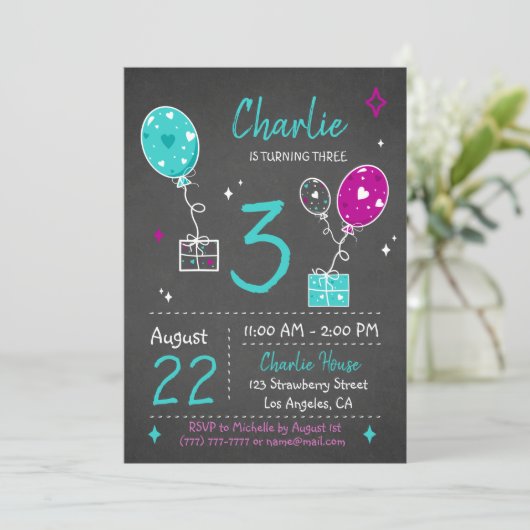 Ballons en cadeaus Birthday Chalkboard Uitnodiging (Staand voorkant)