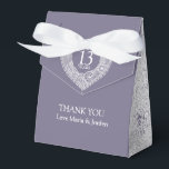 Ballotins 13 ans dentelle mariage coeur merci Ballotin<br><div class="desc">Mariage dentelle fête anniversaire merci boîte cadeau. Personnalisez avec votre nom. Idéal pour ajouter une touche de dentelle personnalisée 13ème anniversaire de mariage, dîners-fêtes et réunions informelles. Emballage cadeau idéal pour les faveurs ou pour placer sur les tables de réception ou les tables de fête remplies de bonbons ou de...</div>