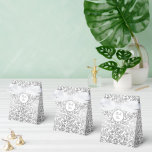 Ballotins 50 & Fabuleux Anniversaire Silver Floral Fils<br><div class="desc">50 & Fabuleux fête d'anniversaire Argent Ballotin Floral décoratif Fils.</div>