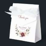 Ballotins Amour Éternel<br><div class="desc">L'invitation de mariage « Everlasting Love » offre une expression vraiment intemporelle de la romance. Ce design élégant met en valeur un magnifique bouquet à l'aquarelle en bas, composé avec soin de roses rouges profondes et de callas blancs immaculés, complétés par les feuilles délicates de dusty miller. L'arrangement asymétrique et...</div>