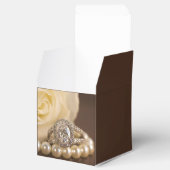 Ballotins Anneau de diamant ovale et Mariage de rose blanche (Ouvert)