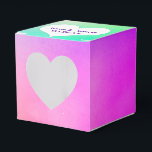 Ballotins Arc-en-ciel néon avec cœur<br><div class="desc">Cœur blanc avec noms de jeunes mariés sur fond abstrait arc-en-ciel néon.</div>