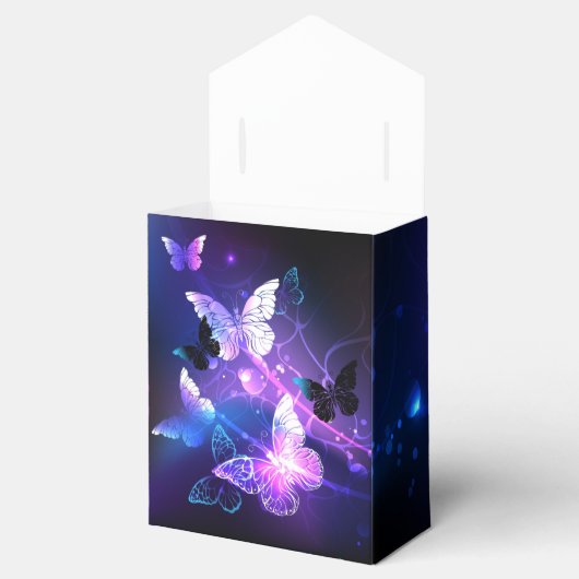 Ballotins Arrière - plan avec papillons de nuit (Ouvert)