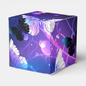 Ballotins Arrière - plan avec papillons de nuit (Arrière)