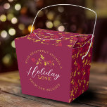 Ballotins Baies rouges saint feuille de Noël amour<br><div class="desc">Rouge foncé et les tons or saint festif des boîtes de régates. Lectures Avec un grand merci et l'amour de vacances de alors personnalisé avec votre propre nom de famille ou compagnie pour un ajout festif aux tables de Noël ou buffets de fête de vacances. D'autres éléments correspondants sont disponibles...</div>