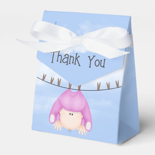 Ballotins Bébé Fille Accrochée Sur La Ligne De Vêtements (Verso)