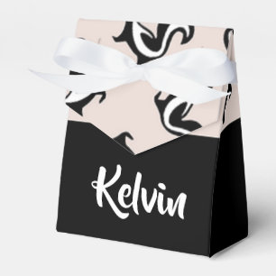 Ballotins Black and white skunks on rose rose