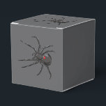 Ballotins Black Widow Spider Dessin original<br><div class="desc">Fête en forme de carré Favor Boîte cadeau imprimé avec Black Widow Spider Dessin original Art dessiné à la main illustration graphique par TheFabricSeal impression sur demande shop à Zazzle.com #ZazzleMade ©️ Original. https://www.zazzle.com/store/thefabricseal Célébrez Halloween et Goth à tout moment de l'année avec notre cool de couleur noire avec marquage...</div>