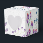 Ballotins Blanc Embossé De Fleurs Aquarelles<br><div class="desc">Aquarelle motif floral sur relief blanc arrière - plan pour mariage</div>