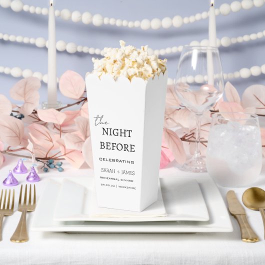 Ballotins Blanc moderne la nuit avant le dîner de répétition (Mariage)