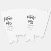 Ballotins Boîte de faveur de future Mme en blanc pour la dou (Déplié)