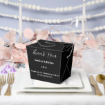 Ballotins Boîte de faveur de traitement de fête<br><div class="desc">Cette boîte de faveur de fête est présentée dans une élégante couleur noire.
Personnalisez cet article et remplacez le texte d'exemple par le vôtre.
Conseil : il suffit d'ajouter vos excellents traitements et un ruban de fête.</div>