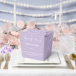 Ballotins Boîte de faveur de traitement de fête<br><div class="desc">Cette boîte de faveur de fête est présentée dans une élégante couleur lavande.
Personnalisez cet article et remplacez le texte d'exemple par le vôtre.
Conseil : Ajoutez simplement vos excellents friandises et ajoutez un ruban de fête.</div>