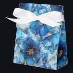 Ballotins Boîte de friandises à motif floral pour fête<br><div class="desc">La boîte de faveur de fête est présentée avec une belle impression florale de grandes fleurs bleues. 
Personnalisez cet article ou achetez-le tel quel.
Conseil : il suffit d'ajouter vos excellentes friandises et un ruban de fête.



Image sous licence</div>