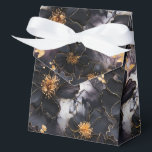 Ballotins Boîte de friandises à motif floral pour fête<br><div class="desc">La boîte de faveur de fête est présentée avec une belle impression florale de grandes fleurs noires.
Personnalisez cet article ou achetez-le tel quel.
Conseil : il suffit d'ajouter vos excellentes friandises et d'ajouter un ruban de fête.



Image sous licence</div>