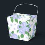 Ballotins Boîte de friandises à thème Hydrangea<br><div class="desc">La boîte de cadeaux de fête est illustrée d'une impression florale d'hydrangea. 
Personnalisez cet article ou achetez-le tel quel.
Conseil : il suffit d'ajouter vos excellentes friandises et un ruban de fête.</div>