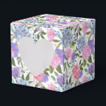 Ballotins Boîte de friandises à thème Hydrangea<br><div class="desc">La boîte de faveur de fête est illustrée avec une impression florale d'hydrangea. 
Personnalisez cet article ou achetez-le tel quel.
Conseil : Ajoutez simplement vos excellentes friandises et un ruban de fête.</div>