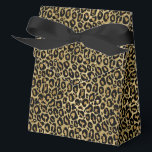 Ballotins Boîte de friandises à thème imprimé léopard<br><div class="desc">La boîte de cadeaux de fête est présentée avec un bel imprimé léopard à paillettes métalliques.
Personnalisez cet article ou achetez-le tel quel.
Conseil : il suffit d'ajouter vos excellentes friandises et un ruban de fête.



Image sous licence</div>