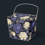 Ballotins Boîte de friandises Floral Favor<br><div class="desc">La boîte de friandises pour la fête est présentée avec une belle impression florale de pivoines multicolores bleues. 
Personnalisez cet article ou achetez-le tel quel.
Conseil : il suffit d'ajouter vos excellentes friandises et d'ajouter un ruban de fête.



Image sous licence</div>