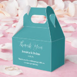Ballotins Boîte de friandises pour fête<br><div class="desc">La boîte de faveurs de fête est présentée dans une élégante couleur sarcelle.
Personnalisez cet article et remplacez le texte d'exemple par le vôtre.
Conseil : il suffit d'ajouter vos délicieuses friandises et un ruban de fête.</div>