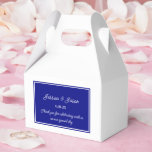 Ballotins Boîte de friandises pour fête<br><div class="desc">La boîte de faveur de fête est présentée dans une couleur bleu royal élégante et blanche.
Personnalisez cet article et remplacez le texte d'exemple par le vôtre.
Astuce : il suffit d'ajouter vos délicieuses friandises et un ruban de fête.</div>