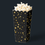 Ballotins Boîte de friandises Stars Are Out<br><div class="desc">La boîte de friandises de faveur de fête est présentée dans un imprimé d'étoiles noires et dorées.
Personnalisez cet article ou achetez tel quel.




Image sous licence</div>