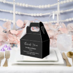 Ballotins Boîte de traitement de partie<br><div class="desc">La boîte de faveur de la fête est affichée dans une couleur noire élégante. Customisez cet élément et modifiez l'exemple de texte sur le vôtre. Astuce : Ajoutez simplement vos bonnes friandises et ajoutez un ruban festif.</div>