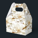 Ballotins Boîte de traitement de partie<br><div class="desc">La boîte de faveur de la fête est présentée dans une jolie impression florale en ivoire et or. Customisez cet objet et ajoutez-le ou achetez comme indiqué. Conseil : Ajoutez un autocollant avec des noms et ajoutez un joli ruban. Conseil Image sous licence : Ajoutez simplement vos bonnes friandises et...</div>