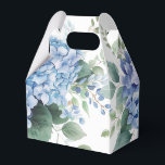 Ballotins Boîte de traitement de partie<br><div class="desc">La boîte de faveur de la fête est présentée dans un joli imprimé d'aquarelle fleurie d'hydrangée bleu élégant. Customisez cet objet et ajoutez-le ou achetez comme indiqué. Conseil : Ajoutez un autocollant avec des noms et ajoutez un joli ruban. Conseil Image sous licence : Ajoutez simplement vos bonnes friandises et...</div>