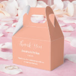 Ballotins Boîte de traitement de partie<br><div class="desc">La boîte de faveur de la fête est affichée dans une élégante couleur pêche. Customisez cet élément et modifiez l'exemple de texte sur le vôtre. Astuce : Ajoutez simplement vos bonnes friandises et ajoutez un ruban festif.</div>