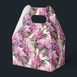 Ballotins Boîte de traitement de partie d'impression Lilacs<br><div class="desc">Une boîte de fête est affichée avec un imprimé floral lilas. Customisez cet objet ou achetez tel quel. Astuce : Ajoutez simplement vos bonnes friandises et ajoutez un ruban festif. Image sous licence</div>