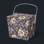 Ballotins Boîte de traitement Fleur Favor<br><div class="desc">La boîte de traitement Party favorite est présentée avec une belle impression florale violette multicolore. Customisez cet objet ou achetez tel quel. Astuce : Ajoutez simplement vos bonnes friandises et ajoutez un ruban festif. Image sous licence</div>