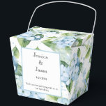 Ballotins Boîte de traitement pour partie d'impression Hydra<br><div class="desc">La boîte de faveur de la fête est affichée avec une impression florale d'hydrangée. Customisez cet élément et modifiez l'exemple de texte sur le vôtre. Astuce : Ajoutez simplement vos bonnes friandises et ajoutez un ruban festif. Image sous licence</div>