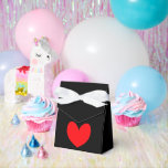 Ballotins Boîtes de faveur de gâteau noir<br><div class="desc">Ces élégantes boîtes de faveur noires sont spécialement conçues pour les anniversaires de mariage et la Saint-Valentin. Fabriquées en papier,  celles-ci sont jetables et sans danger pour les aliments. Obtenez cette boîte de faveur de gâteau classe pour votre jour spécial.</div>