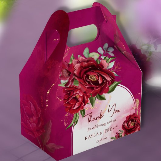 Ballotins Bourgogne mariage marron fleurs arche moderne