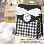 Ballotins Buffalo Check - noir et blanc - 3x1.5x3.25 Tente<br><div class="desc">Ballotin de tente à buffle noir et blanc. Le texte est personnalisable. Si vous utilisez le bouton/outil "modifier la conception", vous pouvez également ajouter vos propres images/photos. Autres couleurs, formes et taille de boîte disponibles. Voir la collection de toutes les tailles de boîtes et couleurs de buffles ici : https://www.zazzle.com/collections/119842043554925619...</div>