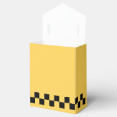 Ballotins Cabine jaune à damiers motif (Ouvert)